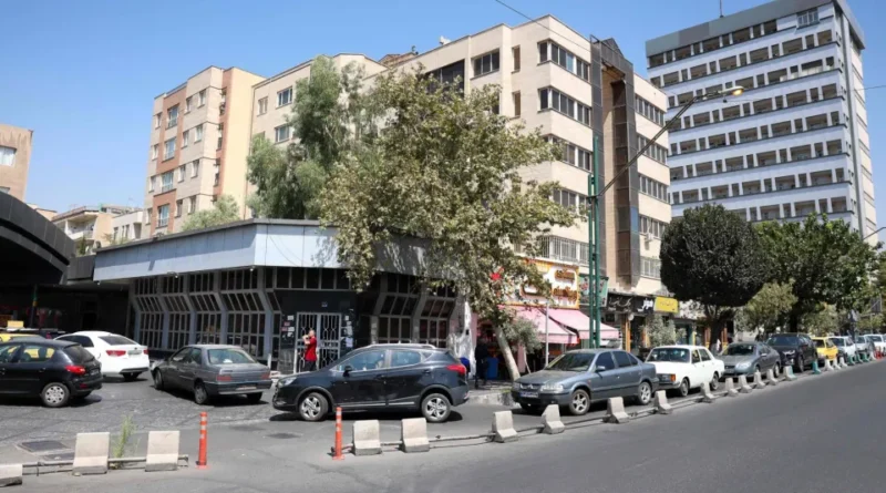 «الإقصاء الاقتصادي» يبدأ من إيران... وصداه يمتد من «هرمز» إلى الأسواق العالمية